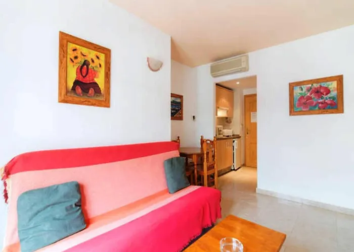 Apartamentos Vicenta Carihuela By Playa Miguel